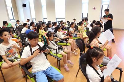 青青夏禾·知行明德 2019年金山區(qū)暑期公共文化教育系列活動點亮未成年人成長之路