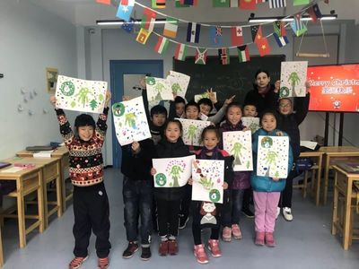 從“985畢業，比不過一個小學生”看文化教育服務的多元維度